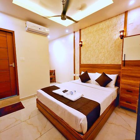 Apsara Residency Hotel Perintalmanna Exterior foto