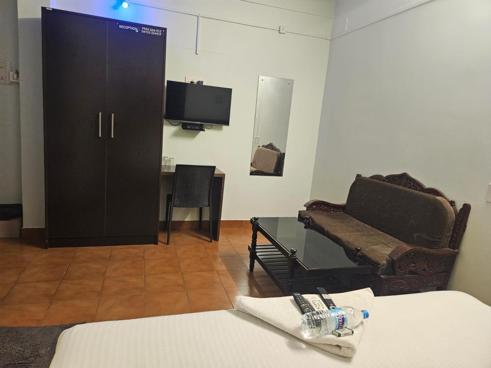 Apsara Residency Hotel Perintalmanna Exterior foto
