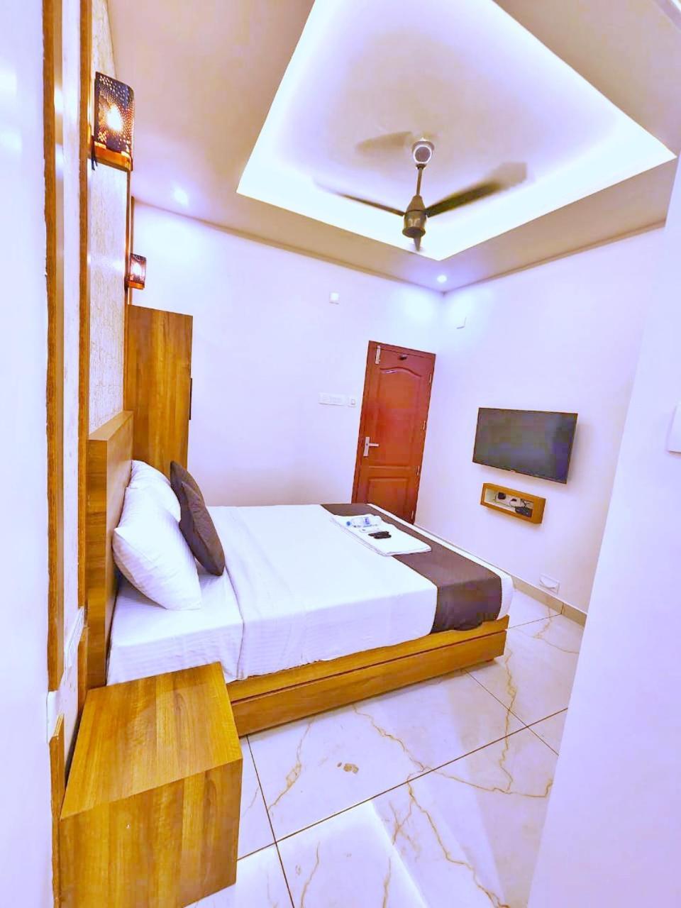 Apsara Residency Hotel Perintalmanna Exterior foto